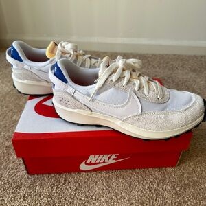 Women’s Nike Waffle Debut Sneakers, Size 7